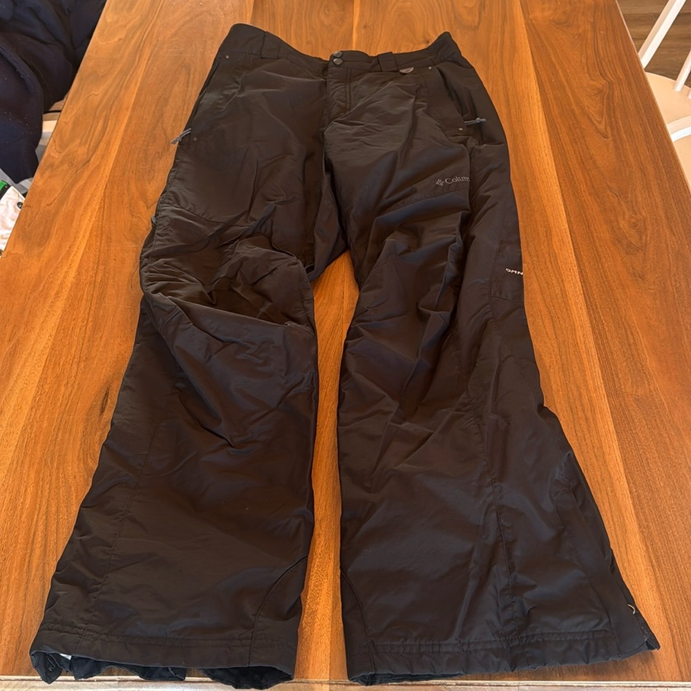 Women’s snowboarding pants